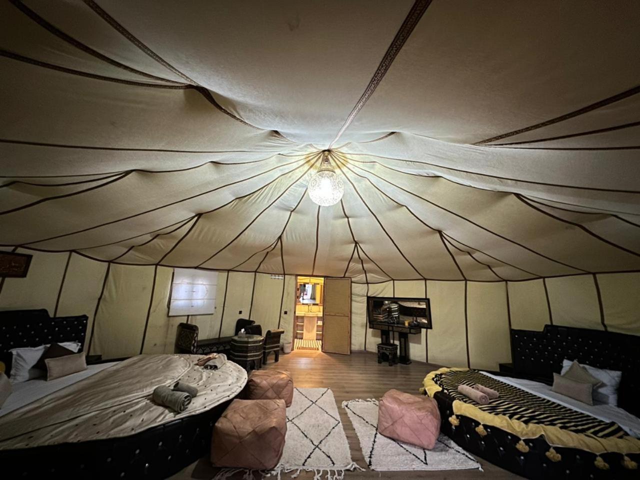 Desert Glamping Resort เมอร์ซูกา ภายนอก รูปภาพ